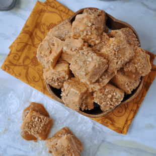 Pumpkin Praline Fudge