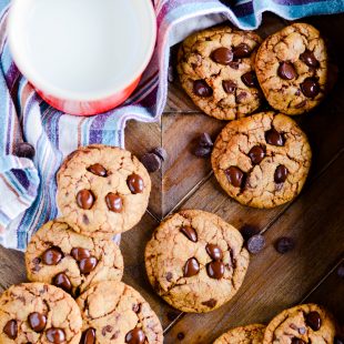 These pumpkin pudding cookies are the BEST pumpkin cookies on the planet!