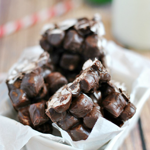 Weight Watchers Approved Marshmallow Bark | somethingswanky.com