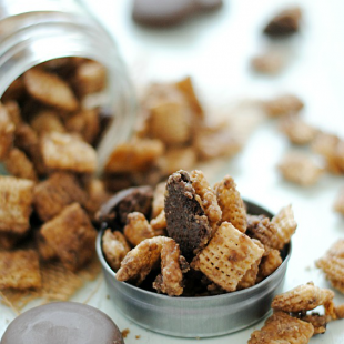 Caramel Tagalong Chex Mix | www.somethingswanky.com