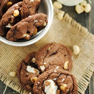 Chocolate White Chocolate Macadamia Nut Cookies | www.somethingswanky.com