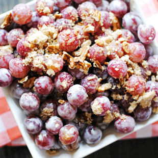 Grape Salad | www.somethingswanky.com
