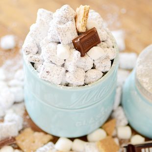 Muddy Buddies with a summertime s'mores twist!