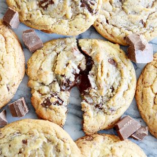This is my new favorite chocolate chip cookie recipe!
