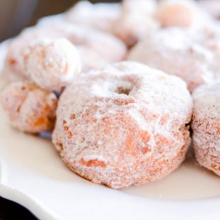 How to make old fashioned buttermilk donuts at home!﻿