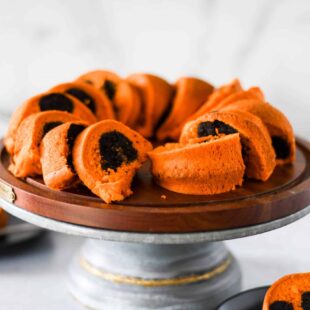 Polka Dot Pumpkin Halloween Cake Recipe